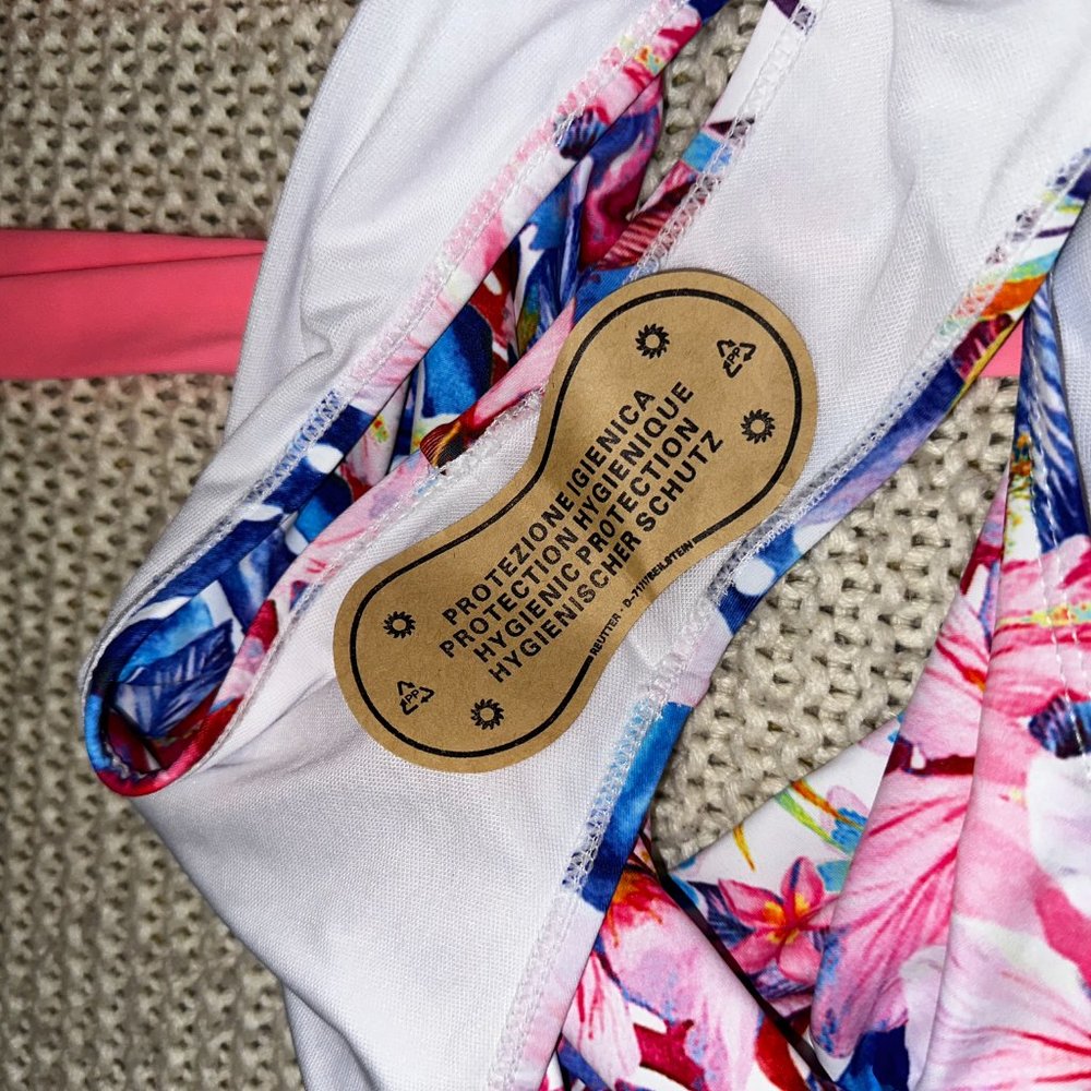 NWT Telaura One Piece Ruffle Floral Print Swimsuit - Picture 9 of 10